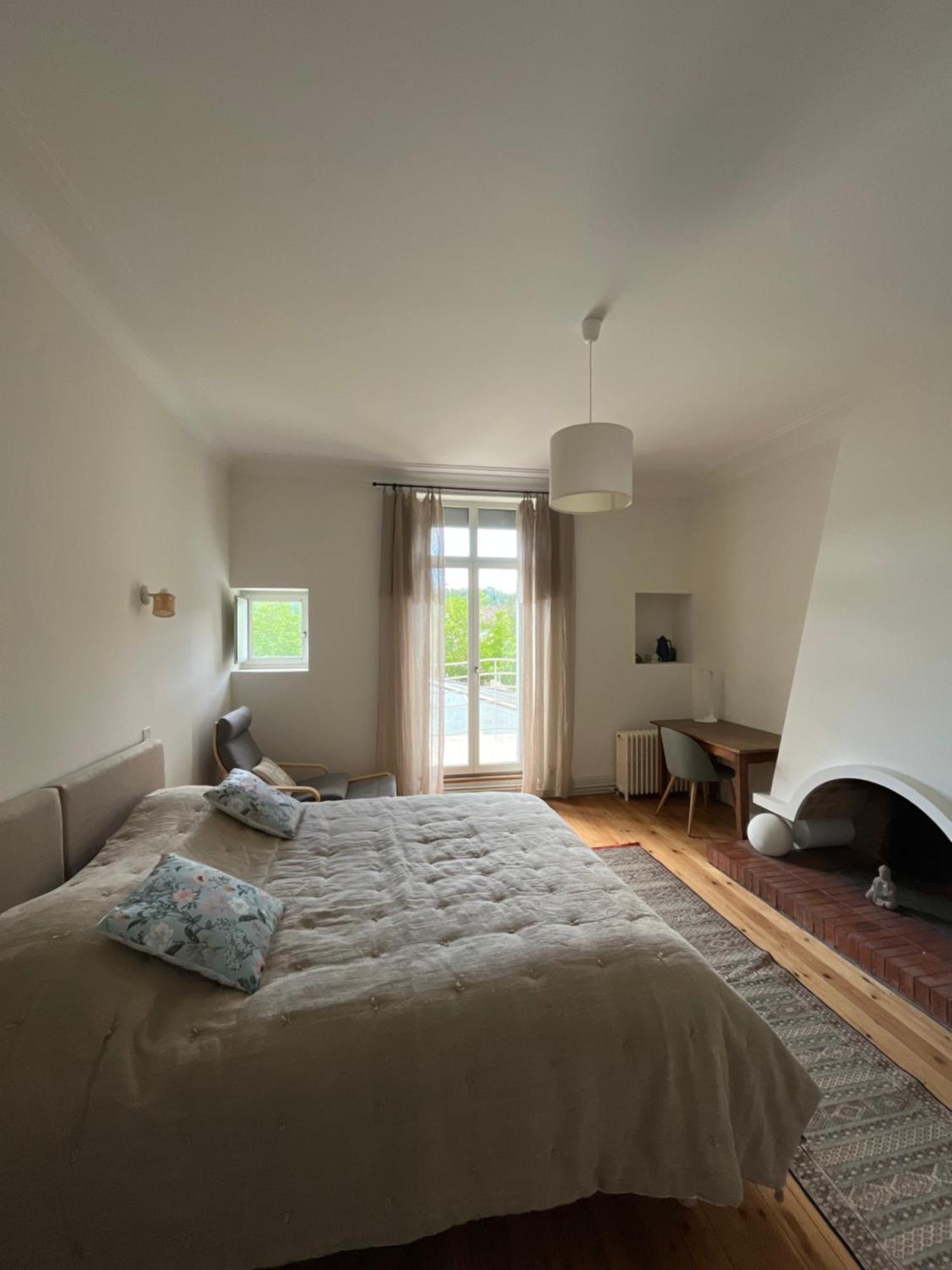 Bed and Breakfast Le Lotus Blanc Сент-Фуа-ла-Гранд Экстерьер фото